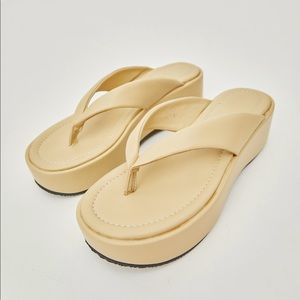 Source Unknown Beige Platform Sandals